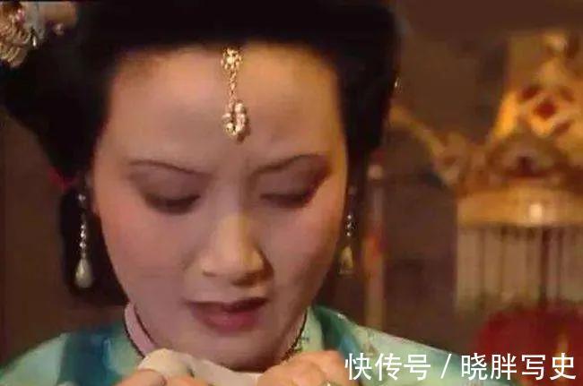 贾母!王熙凤当家有多难?婆婆刁钻、姑妈无情,妯娌之间也是面和心不和