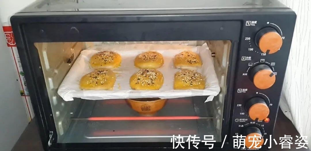 面团|做烧饼时,切记不要发面和刷油,简单一做,出锅孩子们都爱吃