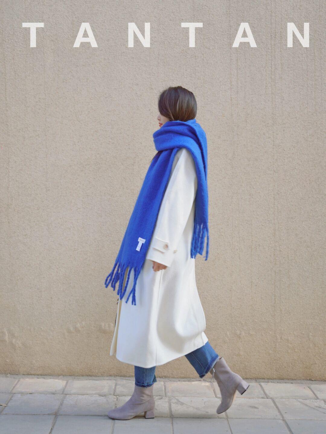 斗篷 天冷后火了一种外套,叫“大衣”,结合上打底衫,温暖优雅又洋气