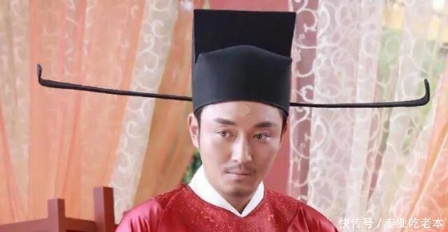 祖祠|老人自称包公的35代后裔,自愿不出去打工,默默守祖祠20余年