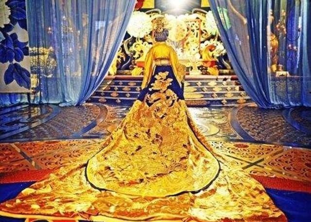 古人|皇帝龙袍也是可以清洗和翻新的,其中诀窍,古人一直在用!