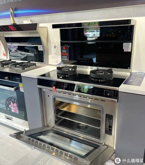 奥田zkm5集成灶|买蒸烤一体集成灶,还是单独买蒸箱+烤箱?油烟机+燃气灶?