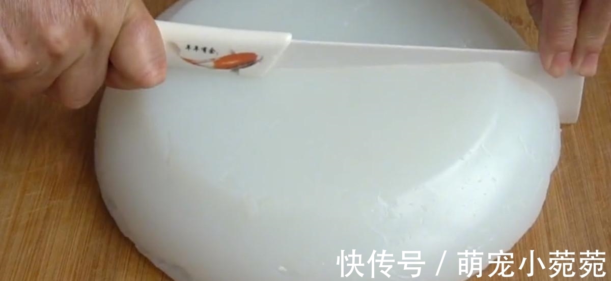 冷藏|天热想吃凉粉,不用出去买,在家做一大盆,清凉滑嫩吃不完!