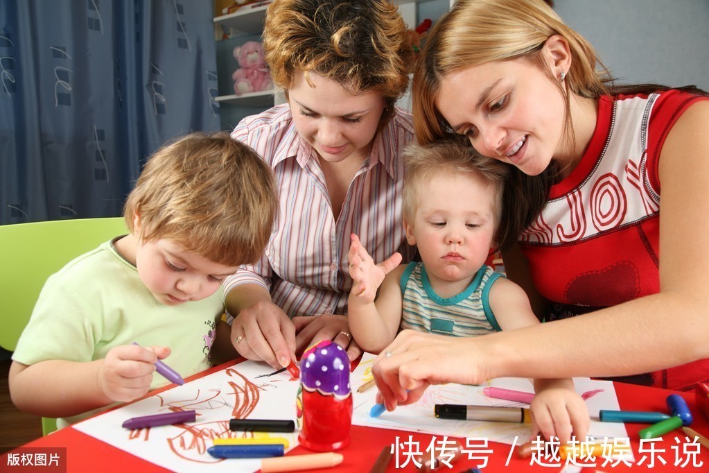 父母|6岁之前是孩子学绘画的关键时期,让孩子自由探索,家长注意3点