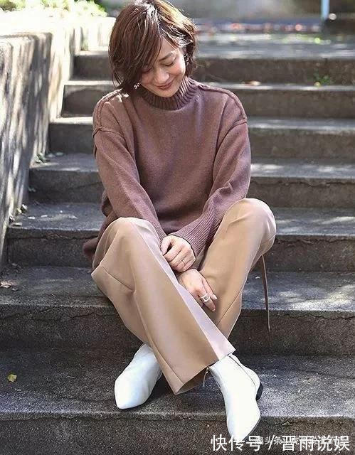 西装 日本高人气博主太会穿,50出头依旧优雅高级,早秋穿搭圈粉无数