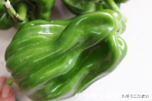 激素|打了激素的青椒如何分辨？菜农：教您一招，以后别再买错了