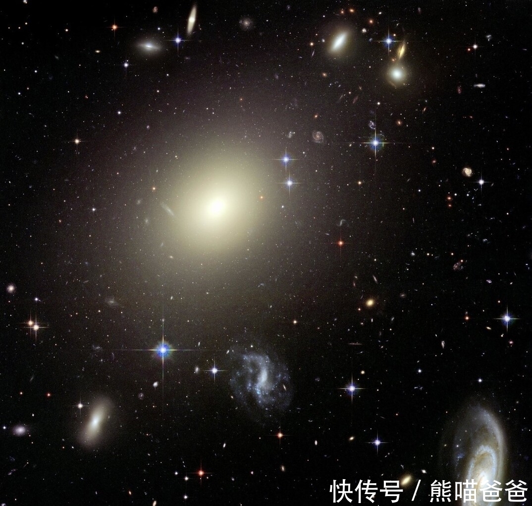 科学家怎么知道宇宙有多大?哈勃第一个探测到银河系外还有星系