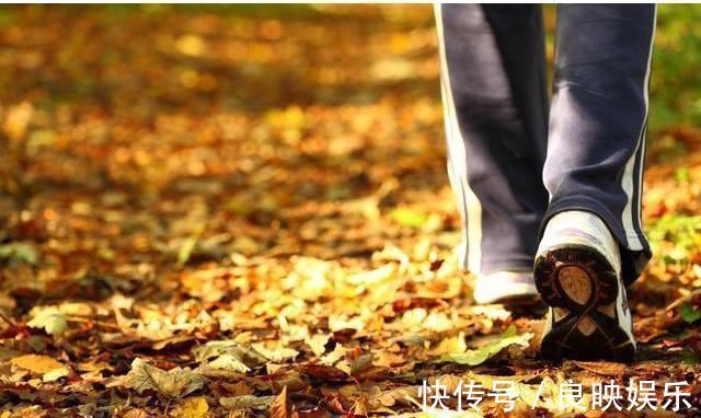 四肢|走路快慢决定寿命?提醒:45岁后,想长寿,走路的3个坑要避免