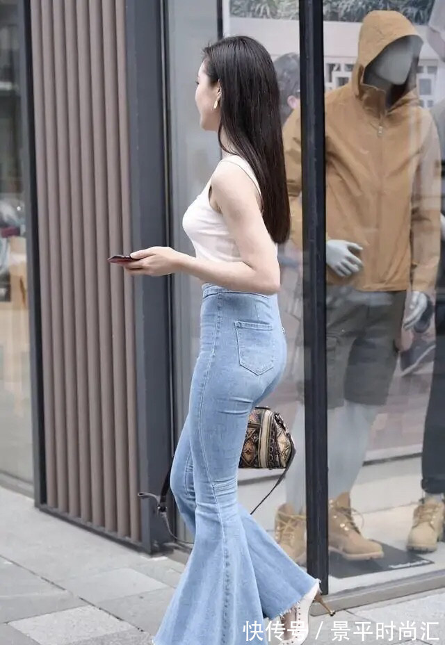 美女 身材“有料”怎么穿?将重心放在细节搭配上,生图下也会楚楚动人