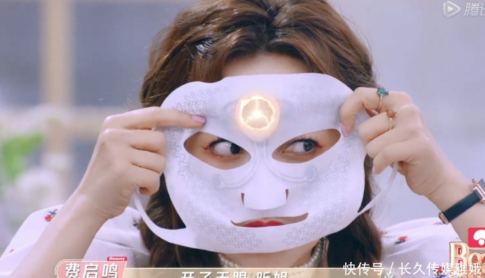 她给粉丝推荐几十块钱的平价产品,浴室里用的却是万元面霜?