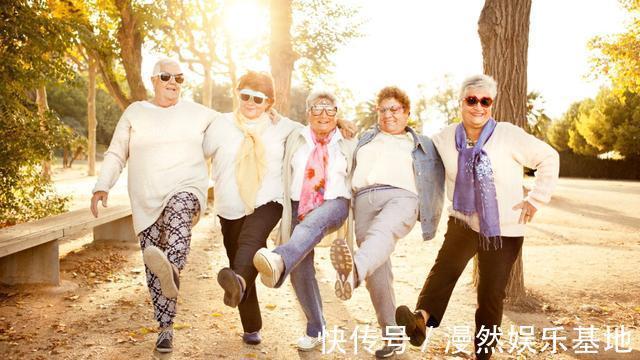 关节|70岁的老年人,如何有尊严、体面地面对衰老?医生说说肺腑之言