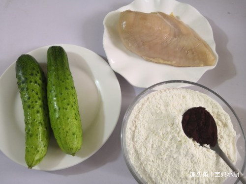 天热，一做凉面，老公就吃得不停筷，香喷喷开胃，好吃极了