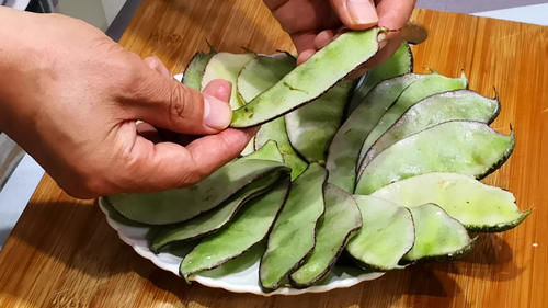 秋天，此3样食材一起炒着吃美极了，鲜美营养足，不放味精也很鲜