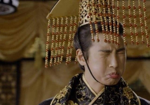 家族|皇帝刁难此家族,赏2个梨让900多族人分吃,结果皇帝:服了!