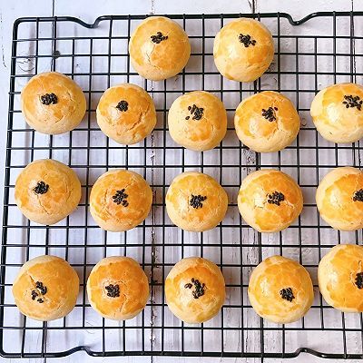 咸蛋黄肉松饼干