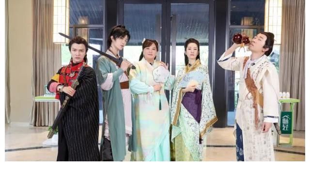 《青春环游记3》将接档《嗨放派》,MC阵容曝光,老成员只剩3人