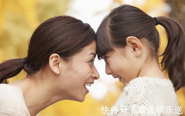 心理|中国式父母的“吹捧”,已成教育的“毒药”,请及时给孩子解毒