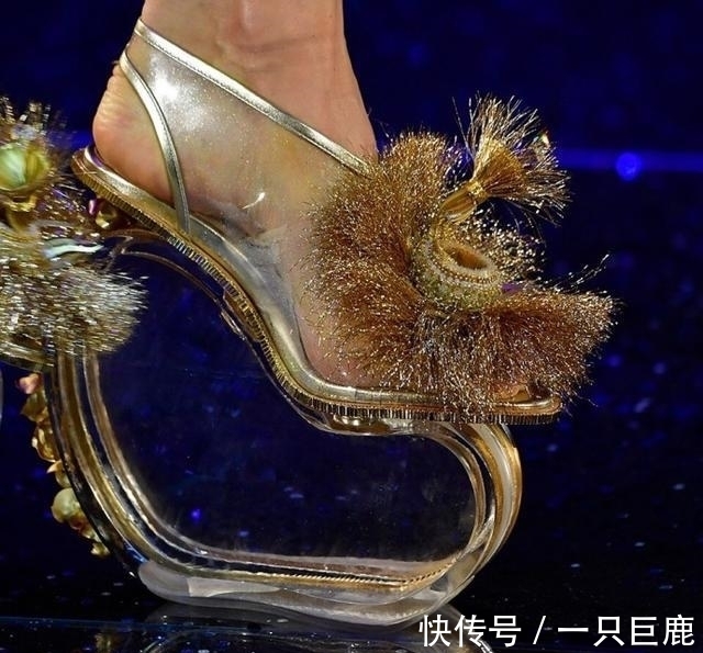鞋底|鞋底养鱼成现实,行走的艺术,网友:我就好奇穿上怎么走路!