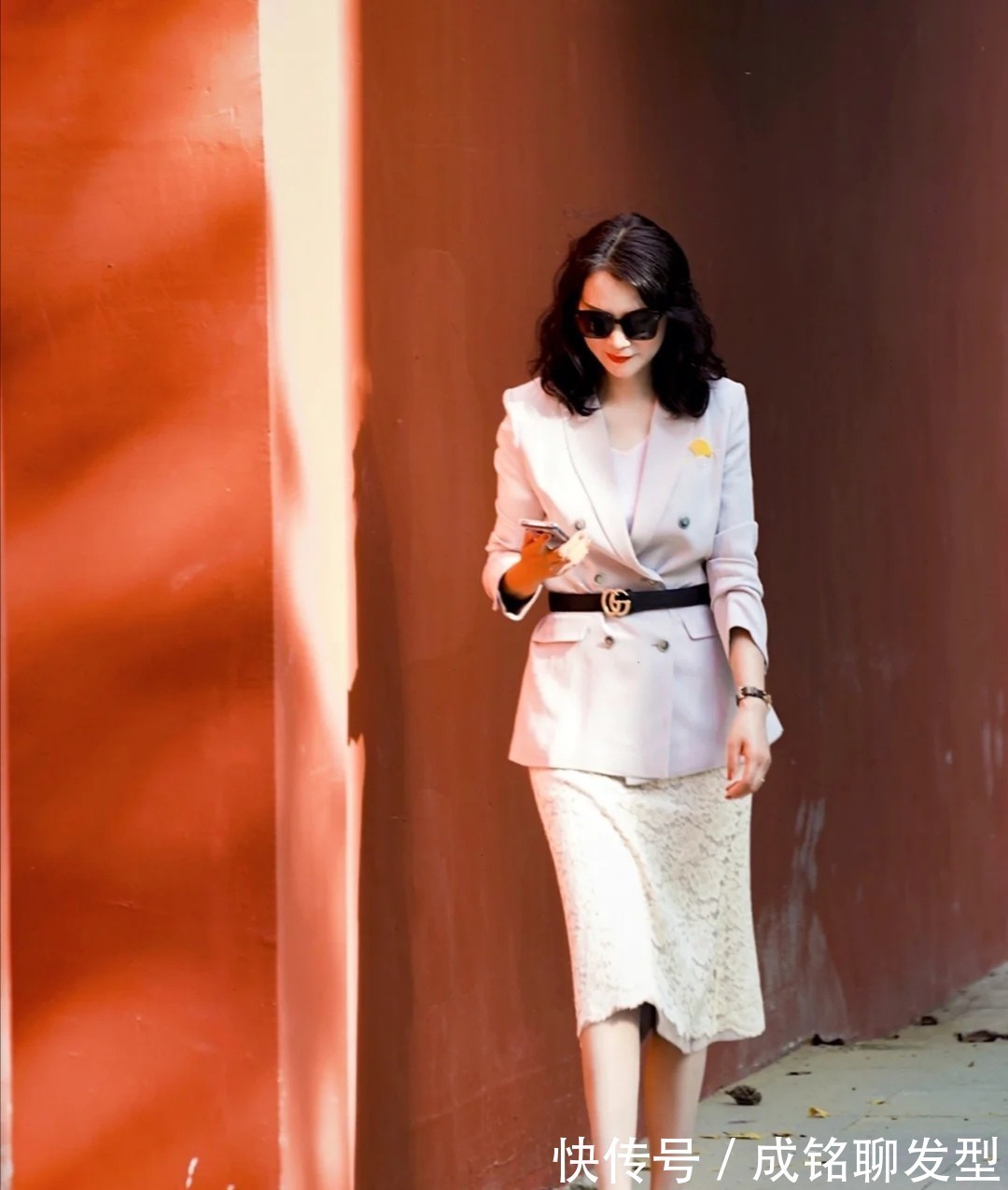 阔腿裤|适合50岁女人的秋季减龄打扮，优雅时尚又大气，美得高级更有品位