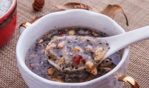  藕粉|肺部的“清洁工”找到了，每天坚持吃一点，清肺润肺，远离肺病一身轻