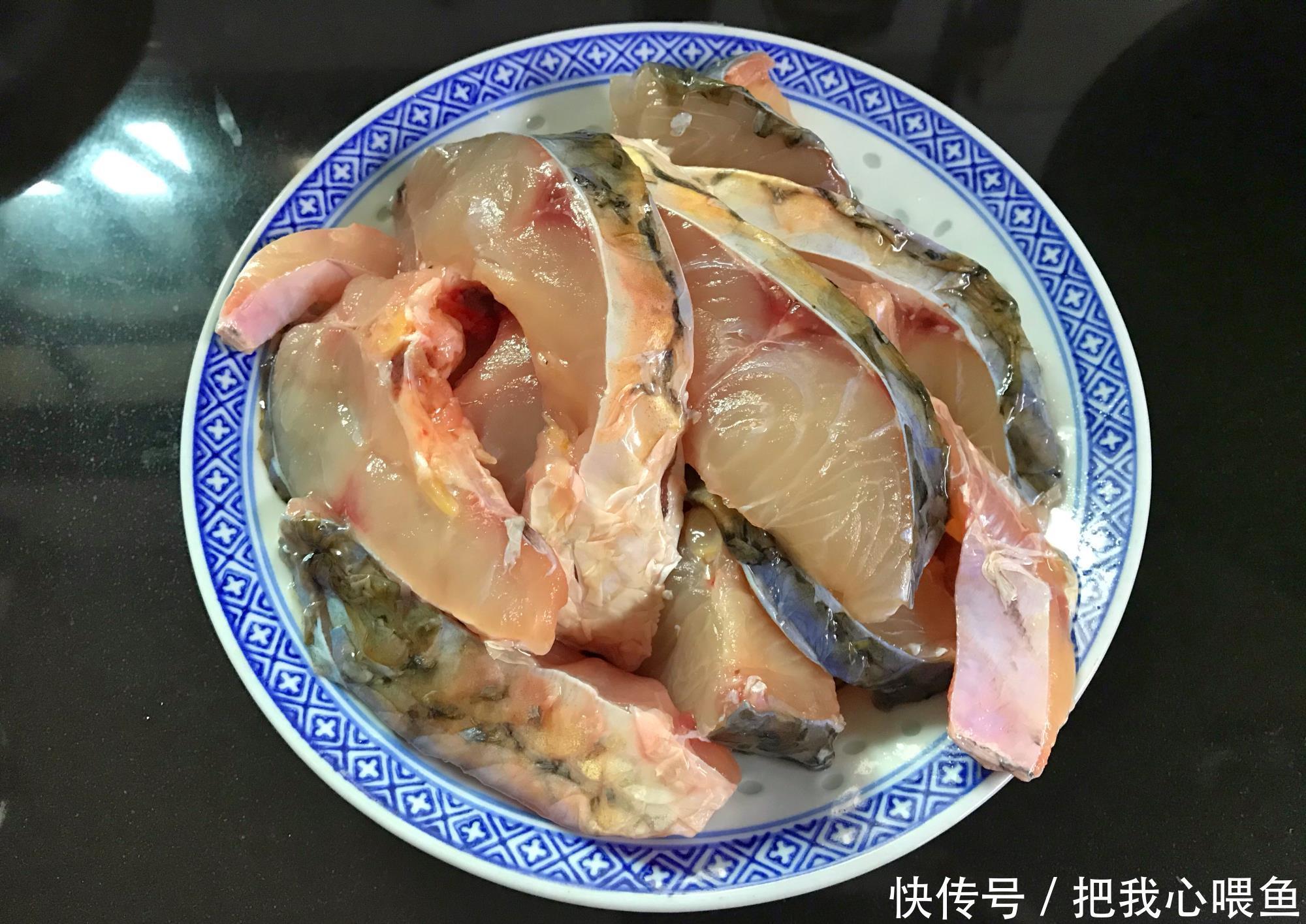 年夜饭少不了的鱼,学会特色做法,酥香入味,简单好吃寓意好