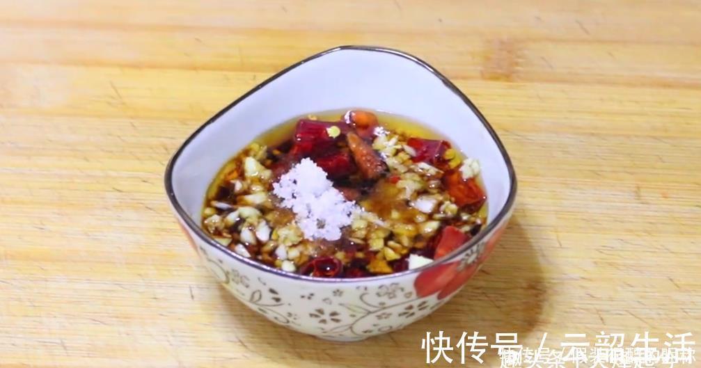 爽口|饭店的凉拌菠菜太好吃,秘诀教给你,3分钟学会,上桌开胃又下饭