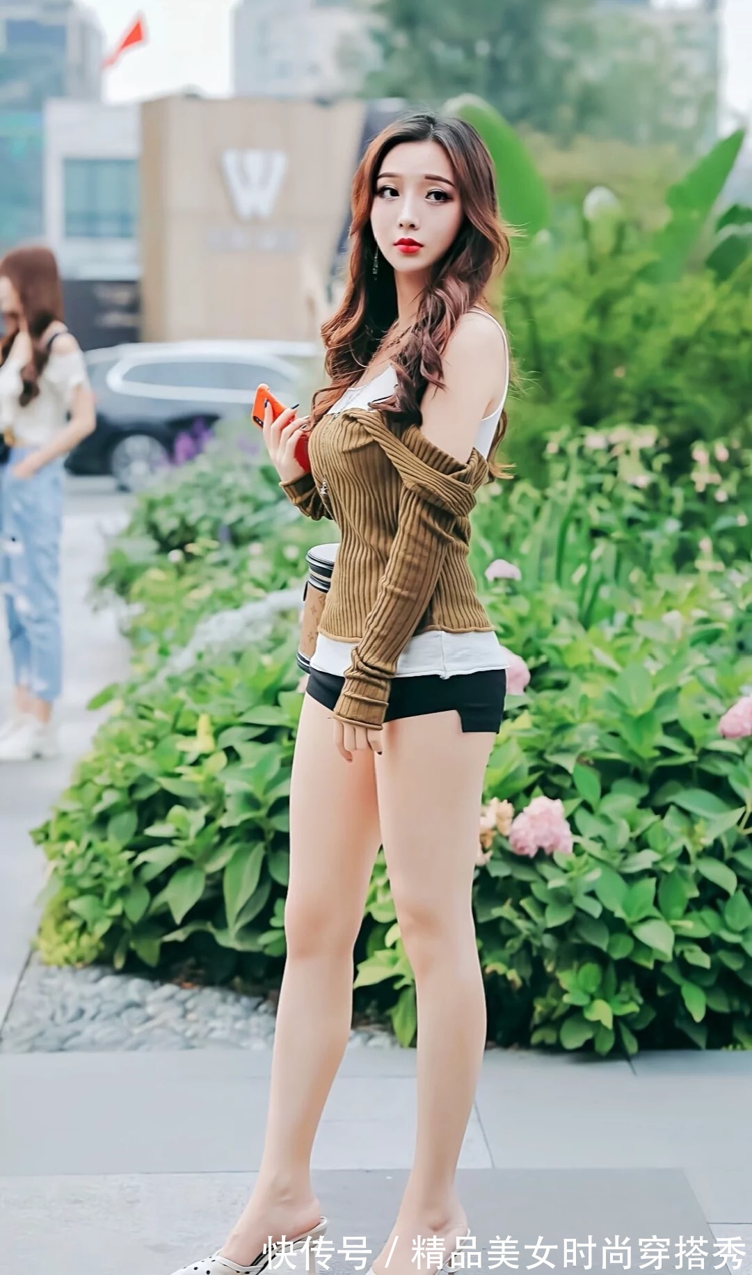 小衫 时尚穿搭:短裤的搭配说简单也简单,看看搭配哪款更加适合你