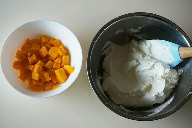 不用烤箱，在家也能做“雪媚娘”，甜而不腻，零失败的小甜点