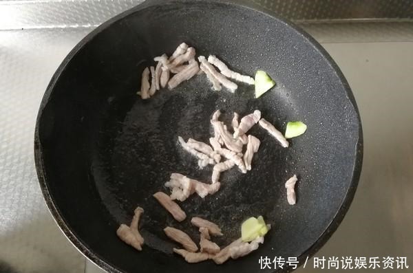 青椒和“它”是绝配,一周吃2次,提高免疫力,好吃不长胖!