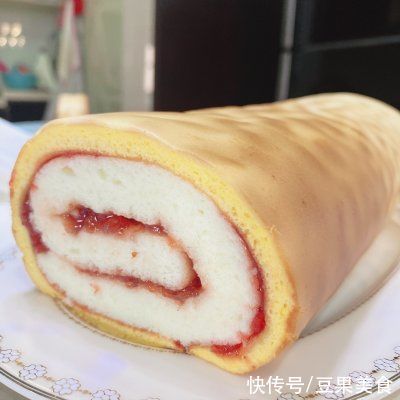 烤盘|史上最好吃的酸酸甜甜的虎皮天使蛋糕卷做法
