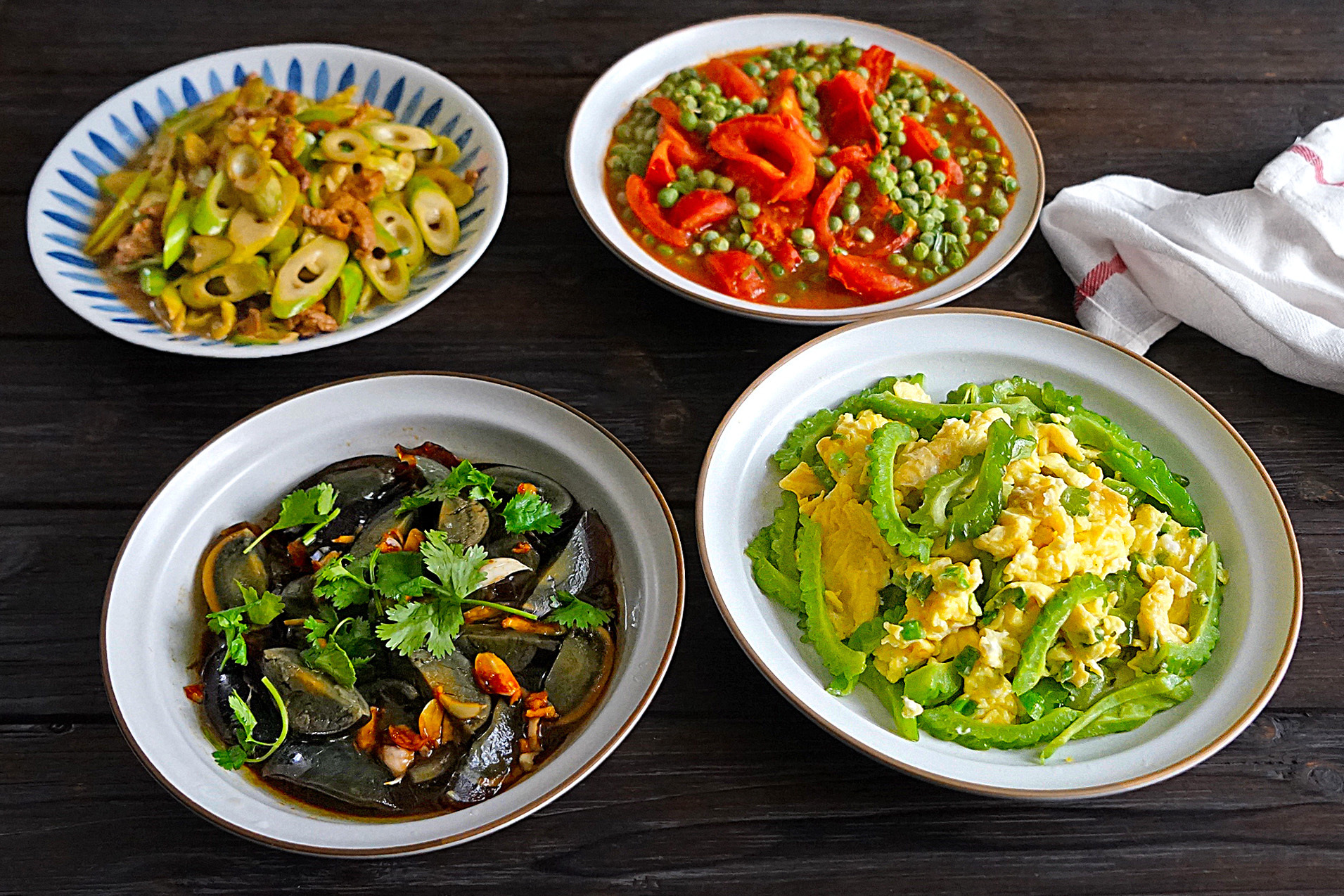 婆婆来看孙子,下厨做了4道菜,营养美味又好看,厨艺真是杠杠的