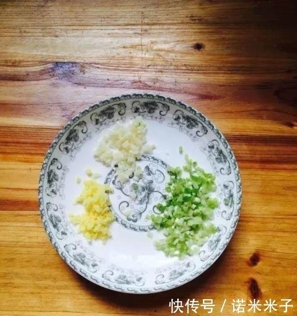 多吃海带可以降低三个高度,介绍海带的六种制作方法