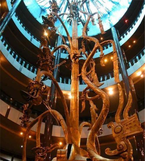 三星堆发现“谜”样的甲骨,上面符号是不是文字?专家都搞不明白