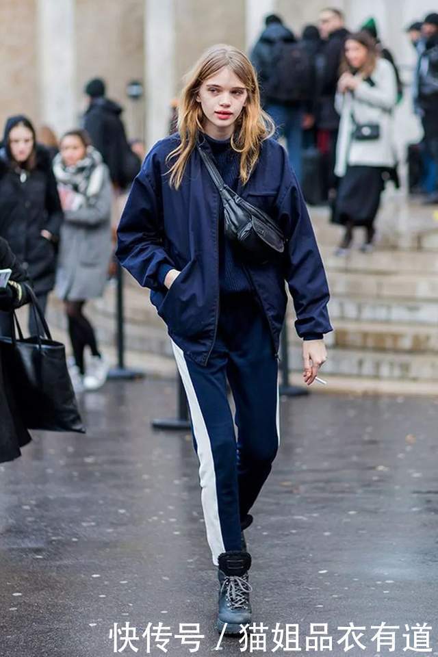 打工人|没想到穿"校服裤"也能这么时髦!侧边线显瘦效果也太强了