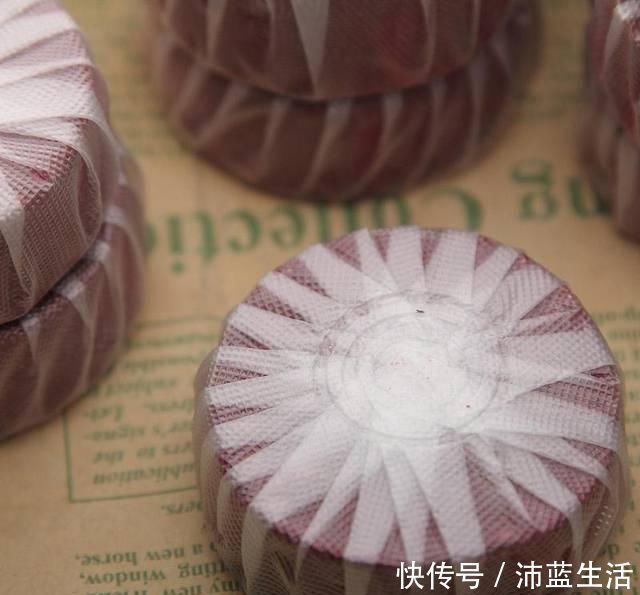 杀菌|玻璃胶用久会“变黑”保洁阿姨的“小妙招”，立马洁净还杀菌