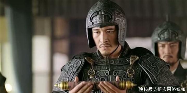 危难|危难之时见真情，关羽为救张辽不惜向曹操下跪