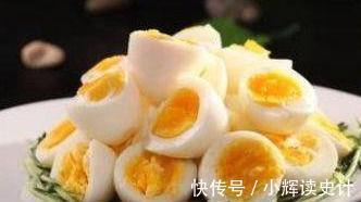 山楂|聪明人爱吃三种食物,补充营养,排毒养颜,早吃早健康!