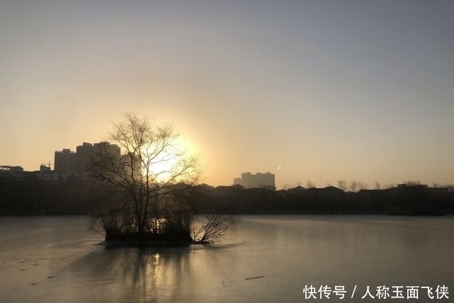 太岁|本命年应该穿红吗？俗语：“本命穿红衣，引火如烧身”，啥意思？