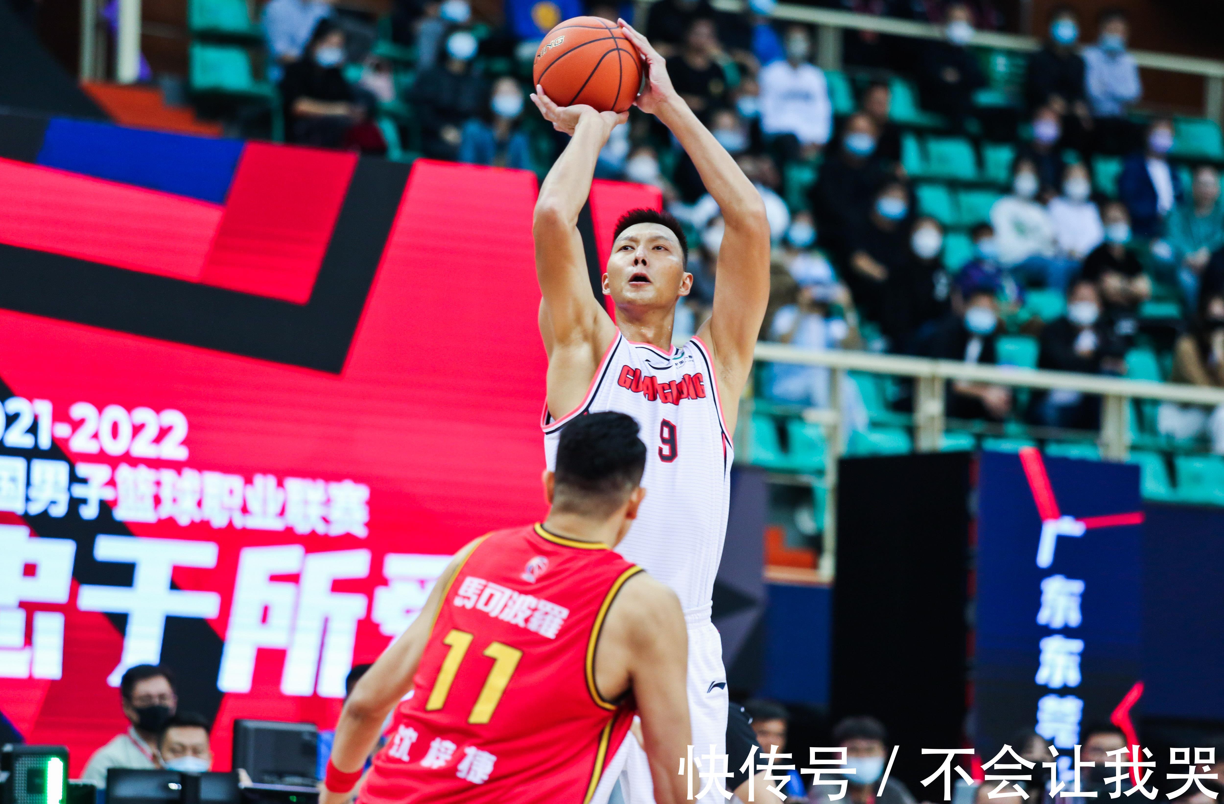 联哥|现场|这一夜,易建联还是从前那个大哥,没有一丝丝改变