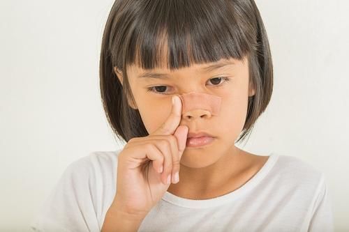 孩子经常流鼻血预示身体出现哪些问题呢?医生详细告诉你