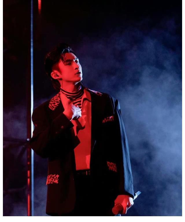 《哥哥》成團隱藏C位，觀眾錯罵張云龍，節(jié)目力捧的人終浮出水面