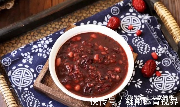 脸色|一个气血双补的食疗方！每周3次，脸色红润气色足，人过50一枝花