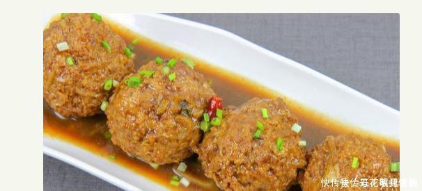 大厨教你做红烧狮子头,肉质鲜嫩不腻,你学会了吗