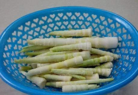 开春后,这蔬菜再贵也要吃,过季就没了,孩子常吃可增强免疫力