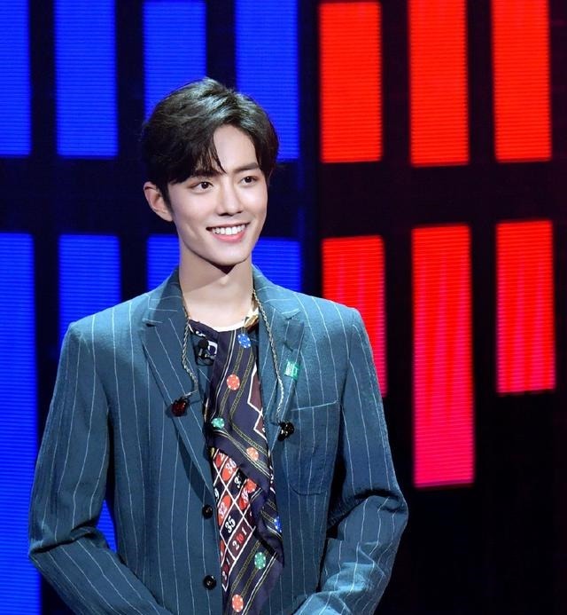 一连|肖战一连获得三项荣誉,知名导演发来贺电,肖战很棒