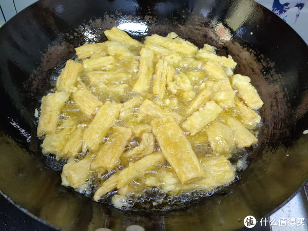 自从学会腐竹这个新做法,我家每周吃三次,麻辣鲜香、解馋又下饭