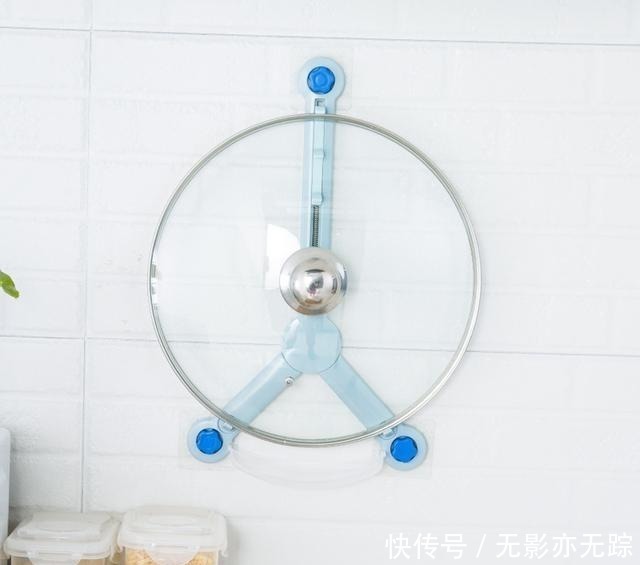 毛巾架|卫生间再大也不要放毛巾架了，瞧瞧别人家这么做，整洁还省空间