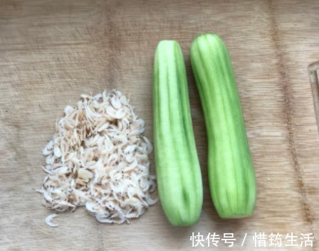 夏季|夏季,吃西瓜都不如吃它,鲜香美味又解暑,营养高不油腻,好吃!