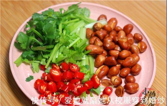 黄瓜|黄瓜最近火了,教你殿堂级别的做法,营养又开胃,实在是太好吃了