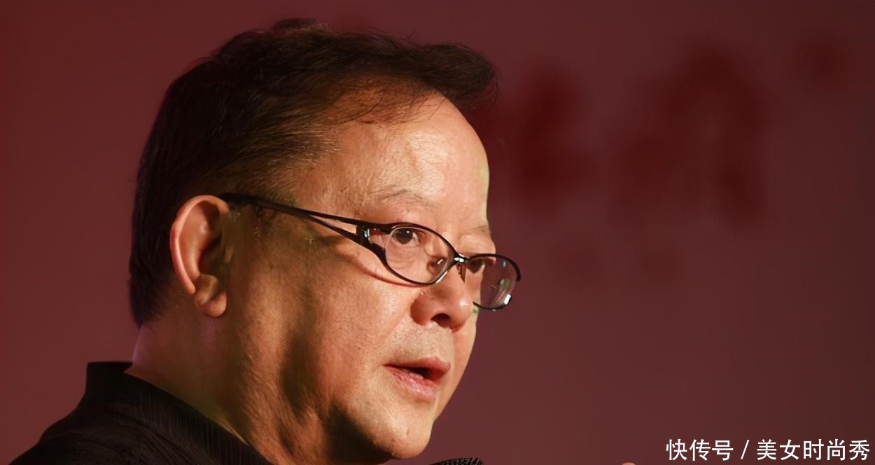 心疼|没误砸两亿珍品!王刚回应鉴宝争议,称心疼持宝人自己不出一毛钱